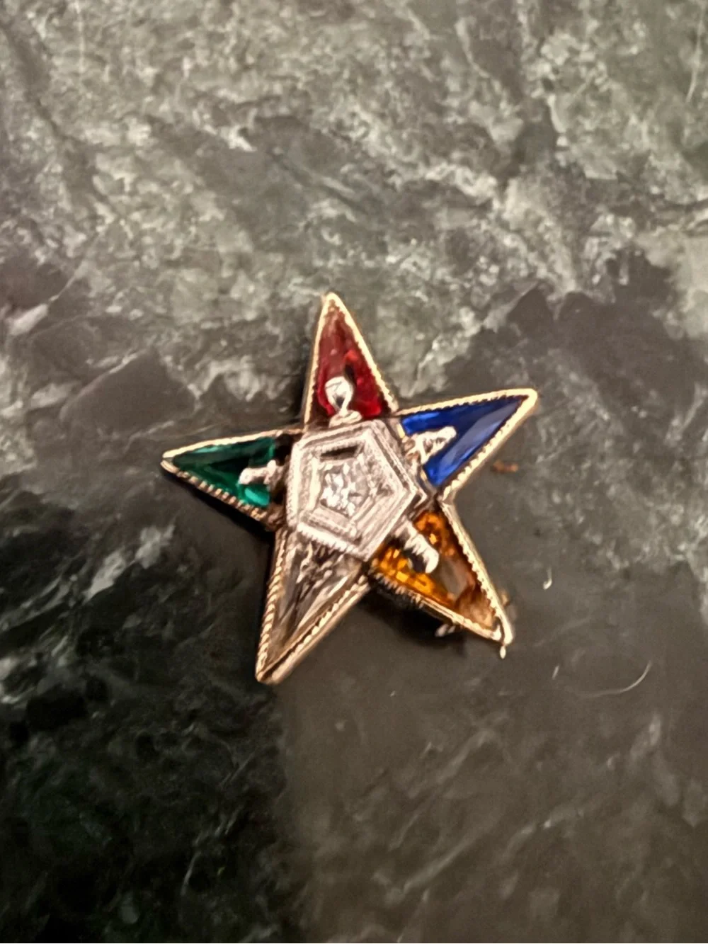 10 Karat Yellow Gold Masonic Pin 1.92 Grams